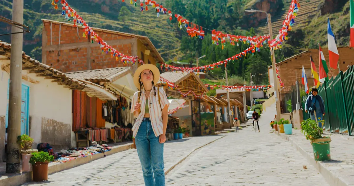 Cultural Wonders of the Sacred Valley: Complete Guide to Peru's Living Heritage 2025